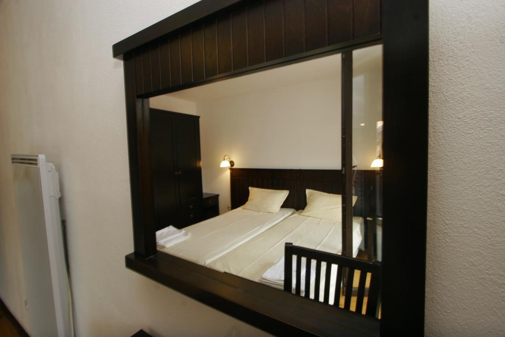 Guest House Bukor Shtepi Mandrica Exterior foto