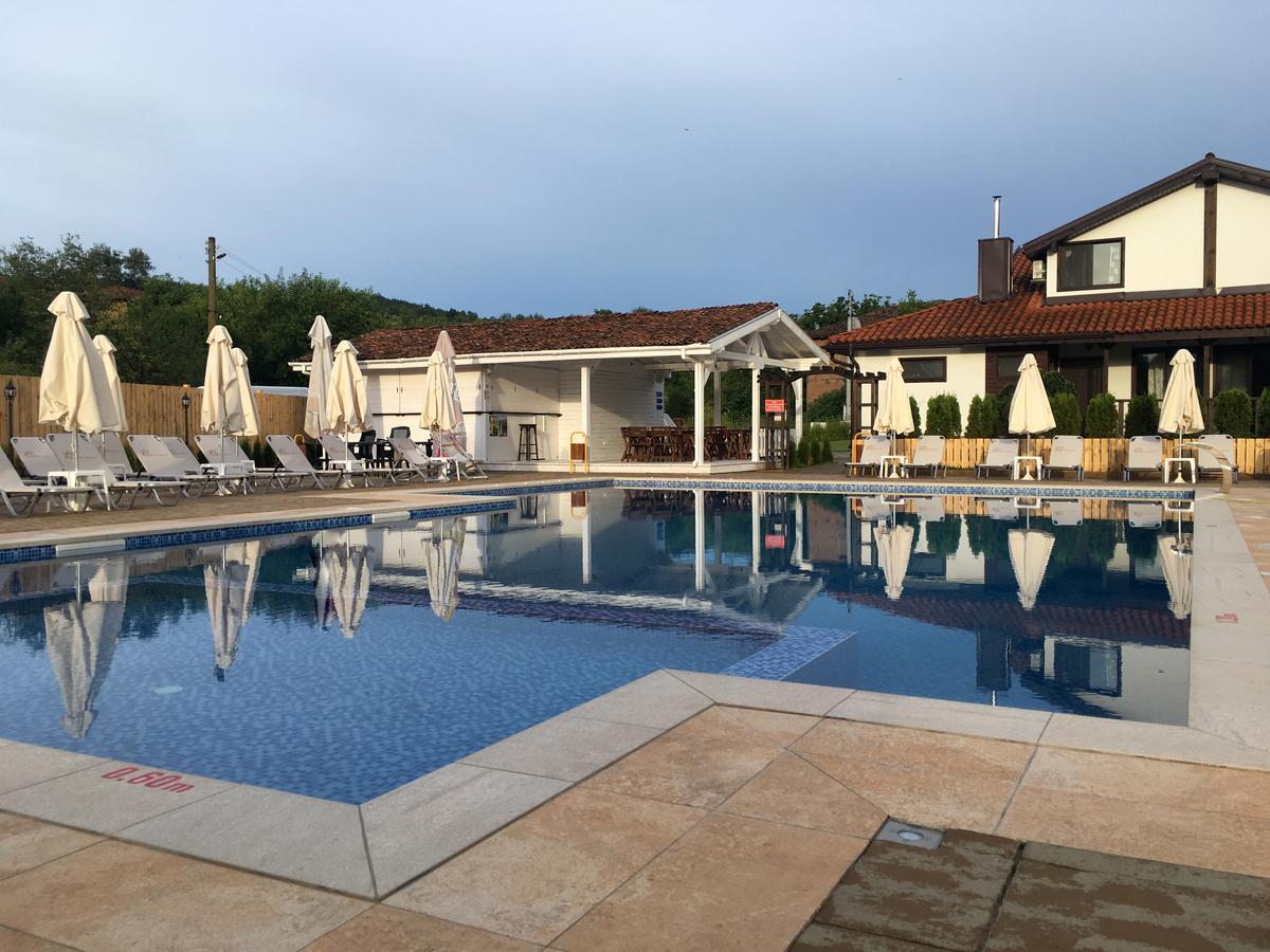 Guest House Bukor Shtepi Mandrica Exterior foto
