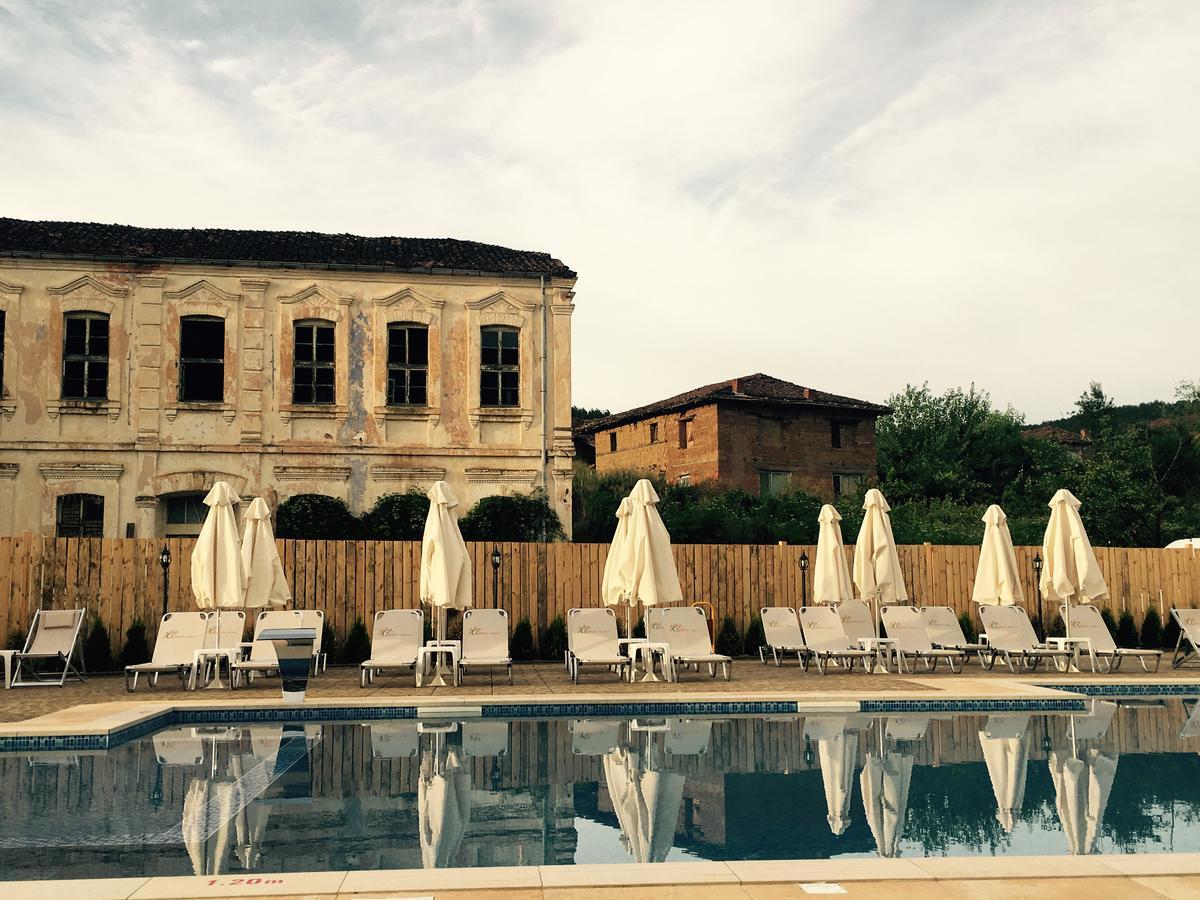 Guest House Bukor Shtepi Mandrica Exterior foto