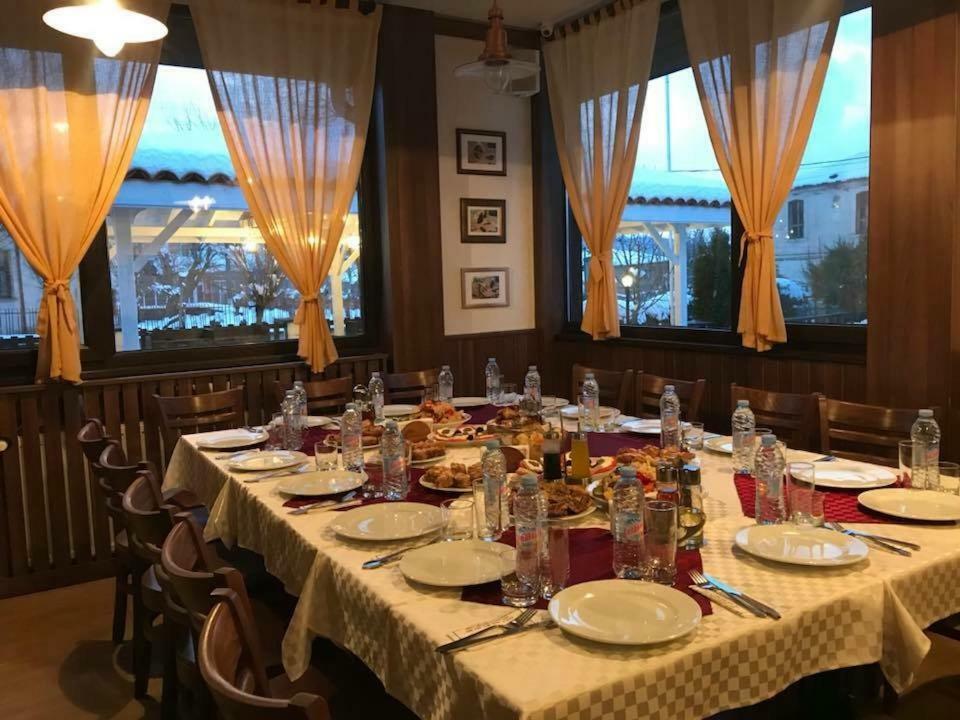 Guest House Bukor Shtepi Mandrica Exterior foto