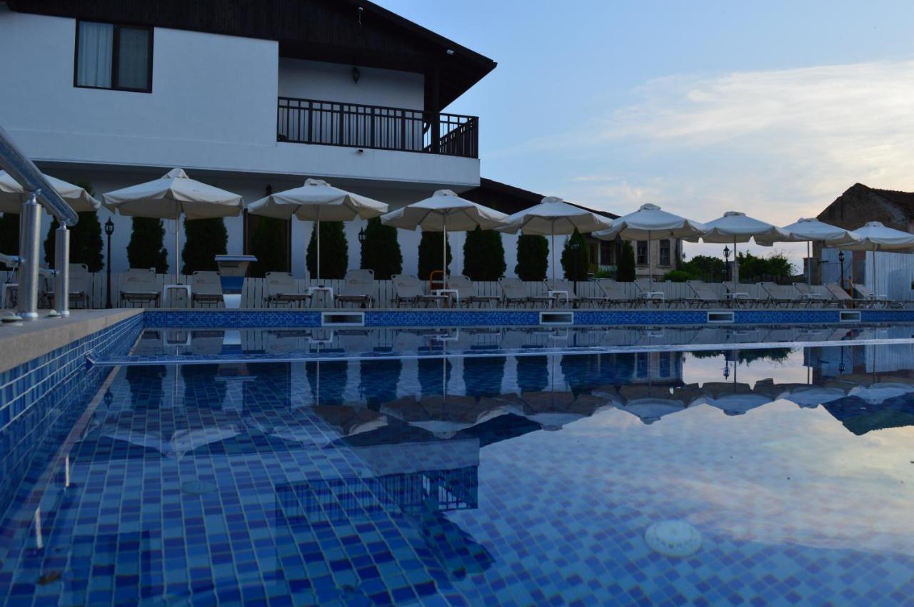 Guest House Bukor Shtepi Mandrica Exterior foto